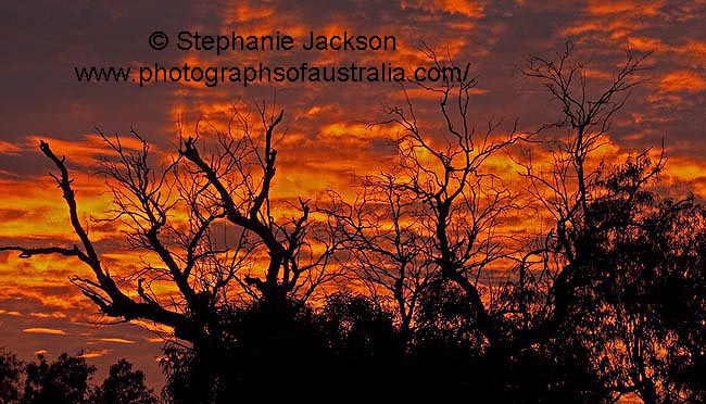 outback sunset at Soonah Crossing